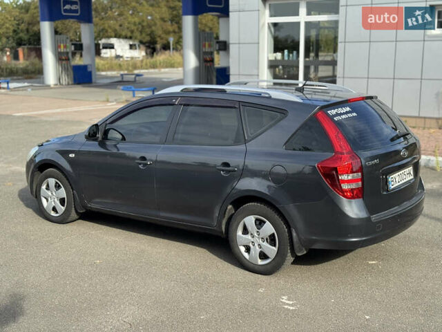Серый Киа Сид, объемом двигателя 1.6 л и пробегом 289 тыс. км за 5400 $, фото 2 на Automoto.ua