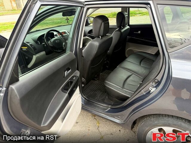 Серый Киа Сид, объемом двигателя 1.6 л и пробегом 222 тыс. км за 6300 $, фото 9 на Automoto.ua