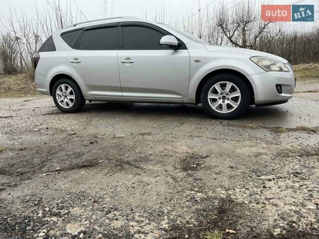Серый Киа Сид, объемом двигателя 1.6 л и пробегом 199 тыс. км за 6200 $, фото 49 на Automoto.ua