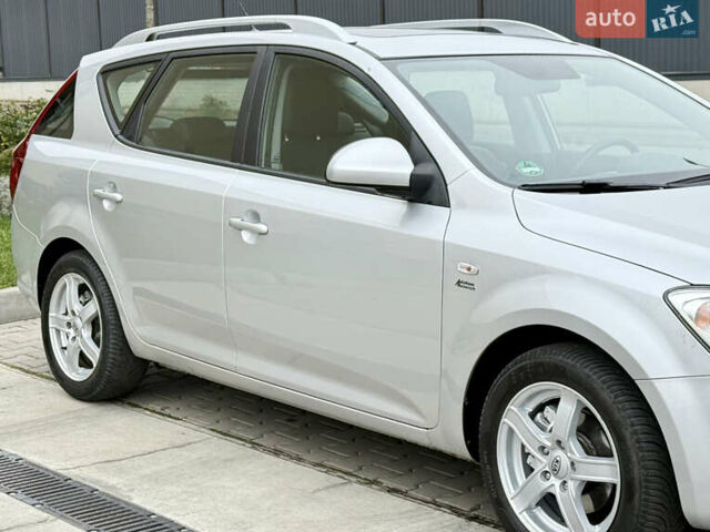 Серый Киа Сид, объемом двигателя 1.6 л и пробегом 223 тыс. км за 6000 $, фото 6 на Automoto.ua