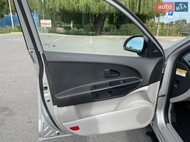 Сірий Кіа Сід, об'ємом двигуна 1.4 л та пробігом 239 тис. км за 4499 $, фото 14 на Automoto.ua