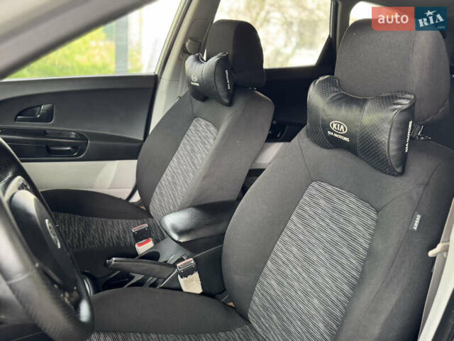 Серый Киа Сид, объемом двигателя 1.59 л и пробегом 186 тыс. км за 5599 $, фото 18 на Automoto.ua