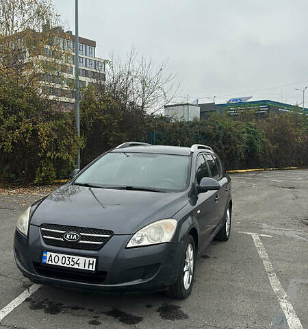 Серый Киа Сид, объемом двигателя 1.4 л и пробегом 258 тыс. км за 4599 $, фото 1 на Automoto.ua