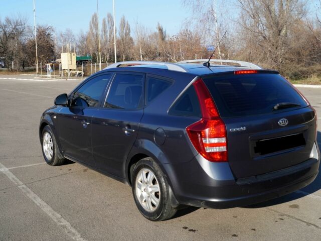 Сірий Кіа Сід, об'ємом двигуна 1.6 л та пробігом 231 тис. км за 5500 $, фото 2 на Automoto.ua