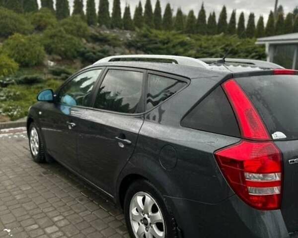 Серый Киа Сид, объемом двигателя 1.6 л и пробегом 213 тыс. км за 7000 $, фото 2 на Automoto.ua