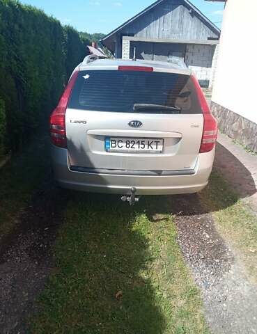 Серый Киа Сид, объемом двигателя 1.6 л и пробегом 247 тыс. км за 5600 $, фото 3 на Automoto.ua