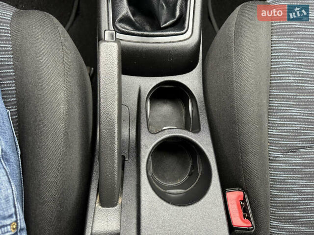 Серый Киа Сид, объемом двигателя 1.6 л и пробегом 216 тыс. км за 7300 $, фото 66 на Automoto.ua