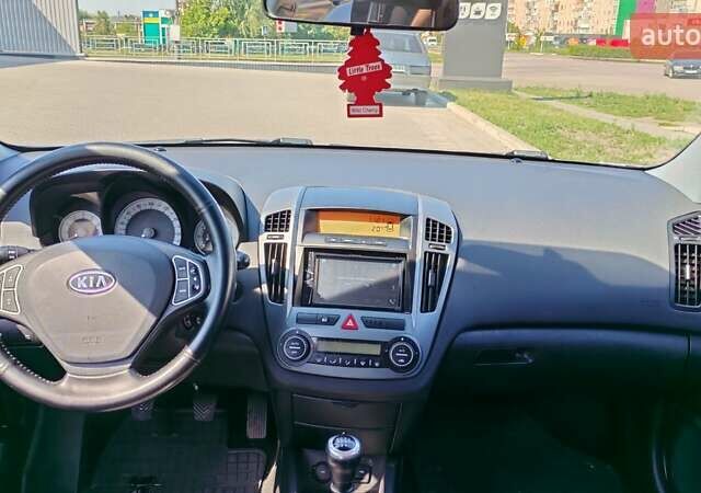 Сірий Кіа Сід, об'ємом двигуна 1.6 л та пробігом 219 тис. км за 6300 $, фото 16 на Automoto.ua