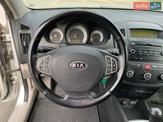 Сірий Кіа Сід, об'ємом двигуна 1.4 л та пробігом 239 тис. км за 4499 $, фото 17 на Automoto.ua