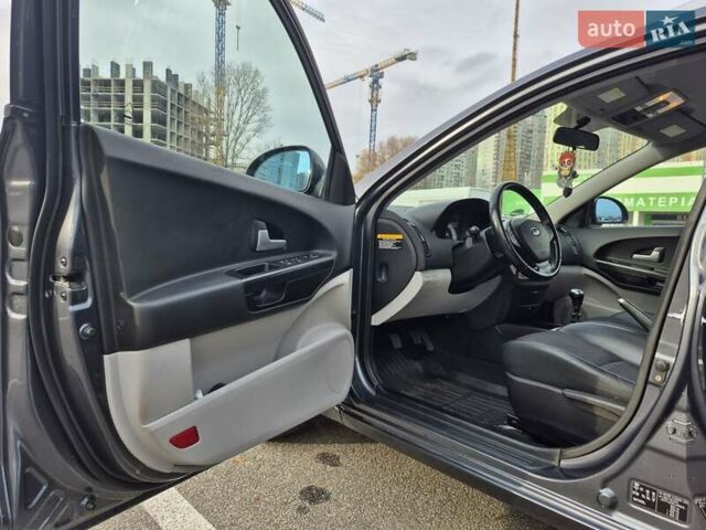 Серый Киа Сид, объемом двигателя 1.4 л и пробегом 156 тыс. км за 6450 $, фото 46 на Automoto.ua