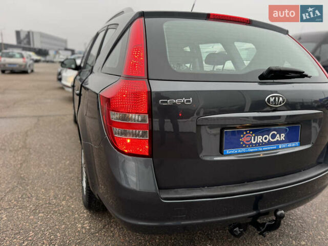 Серый Киа Сид, объемом двигателя 1.6 л и пробегом 216 тыс. км за 7300 $, фото 84 на Automoto.ua