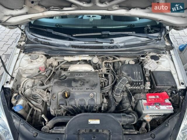 Серый Киа Сид, объемом двигателя 1.59 л и пробегом 226 тыс. км за 5800 $, фото 7 на Automoto.ua