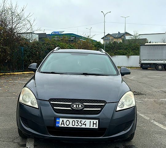 Сірий Кіа Сід, об'ємом двигуна 1.4 л та пробігом 258 тис. км за 4599 $, фото 3 на Automoto.ua