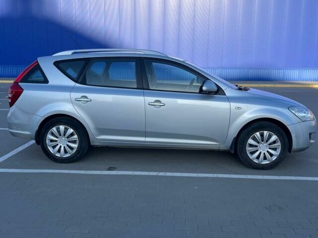 Сірий Кіа Сід, об'ємом двигуна 1.4 л та пробігом 203 тис. км за 6150 $, фото 2 на Automoto.ua