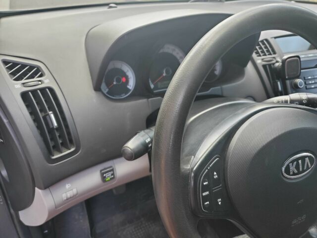 Сірий Кіа Сід, об'ємом двигуна 1.6 л та пробігом 249 тис. км за 4799 $, фото 9 на Automoto.ua