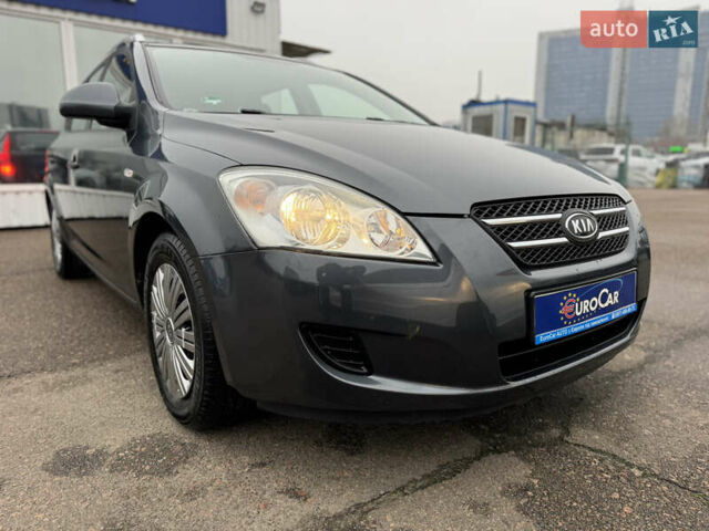 Серый Киа Сид, объемом двигателя 1.6 л и пробегом 216 тыс. км за 7300 $, фото 87 на Automoto.ua