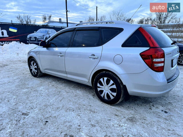 Сірий Кіа Сід, об'ємом двигуна 1.6 л та пробігом 249 тис. км за 5499 $, фото 5 на Automoto.ua