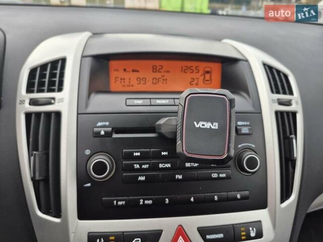 Серый Киа Сид, объемом двигателя 1.4 л и пробегом 156 тыс. км за 6450 $, фото 77 на Automoto.ua