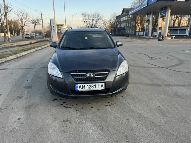 Серый Киа Сид, объемом двигателя 1.6 л и пробегом 240 тыс. км за 5800 $, фото 1 на Automoto.ua