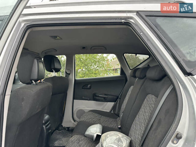 Серый Киа Сид, объемом двигателя 1.59 л и пробегом 281 тыс. км за 1650 $, фото 16 на Automoto.ua