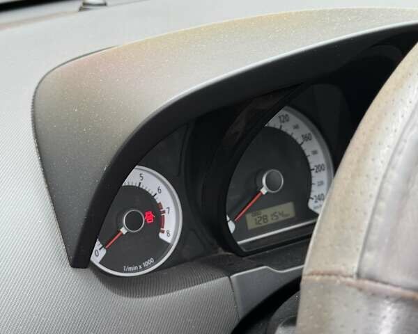 Серый Киа Сид, объемом двигателя 1.59 л и пробегом 128 тыс. км за 6500 $, фото 4 на Automoto.ua