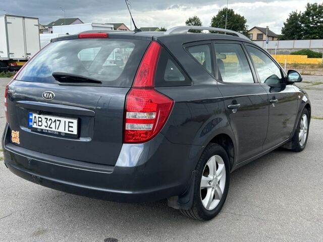 Серый Киа Сид, объемом двигателя 1.6 л и пробегом 238 тыс. км за 5450 $, фото 6 на Automoto.ua
