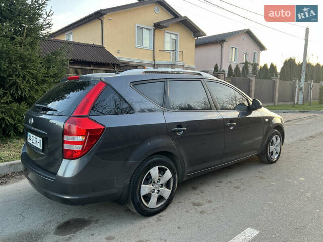 Серый Киа Сид, объемом двигателя 1.59 л и пробегом 249 тыс. км за 6250 $, фото 13 на Automoto.ua