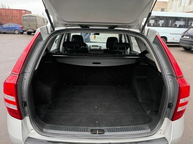 Сірий Кіа Сід, об'ємом двигуна 1.6 л та пробігом 333 тис. км за 2799 $, фото 9 на Automoto.ua