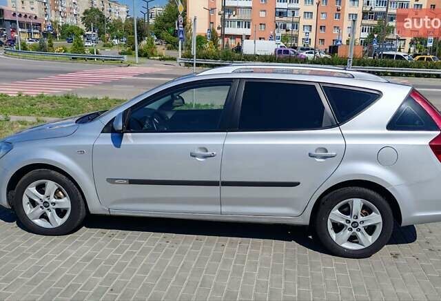 Сірий Кіа Сід, об'ємом двигуна 1.6 л та пробігом 219 тис. км за 6300 $, фото 4 на Automoto.ua