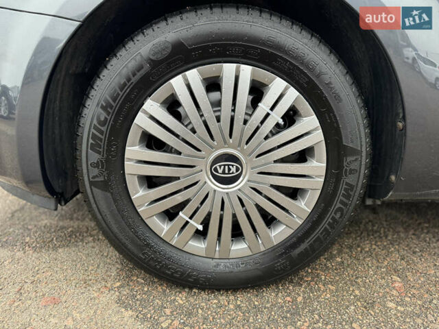 Серый Киа Сид, объемом двигателя 1.6 л и пробегом 216 тыс. км за 7300 $, фото 13 на Automoto.ua