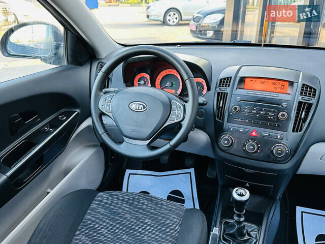 Киа Сид 2009 в Харькове на Automoto.ua Серый Киа Сид, объемом двигателя 1.4 л и пробегом 195 тыс. км за 6600 $, фото 21 на Automoto.ua