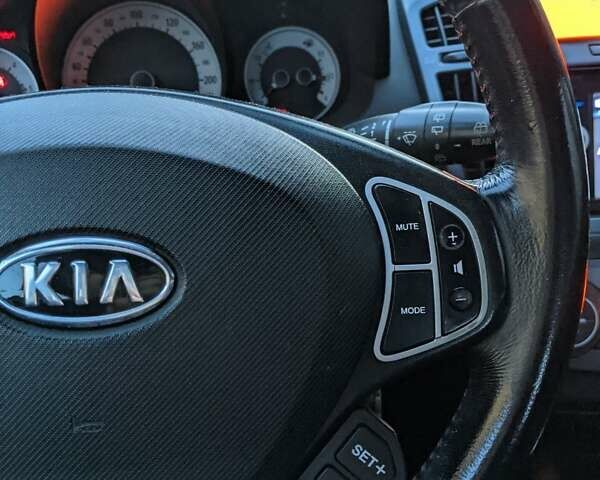 Сірий Кіа Сід, об'ємом двигуна 1.6 л та пробігом 213 тис. км за 5750 $, фото 13 на Automoto.ua