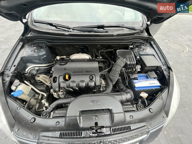 Серый Киа Сид, объемом двигателя 1.6 л и пробегом 178 тыс. км за 5899 $, фото 18 на Automoto.ua