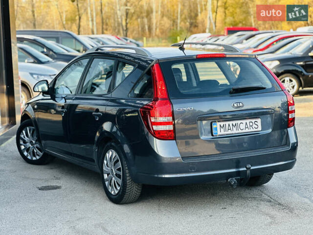 Киа Сид 2009 в Харькове на Automoto.ua Серый Киа Сид, объемом двигателя 1.4 л и пробегом 195 тыс. км за 6600 $, фото 3 на Automoto.ua