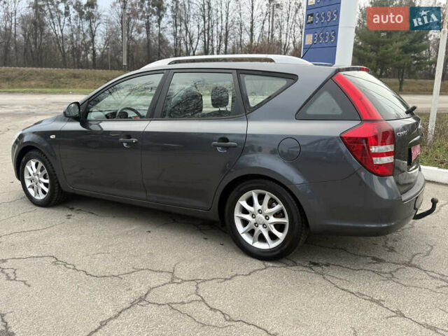 Сірий Кіа Сід, об'ємом двигуна 1.6 л та пробігом 180 тис. км за 5999 $, фото 18 на Automoto.ua