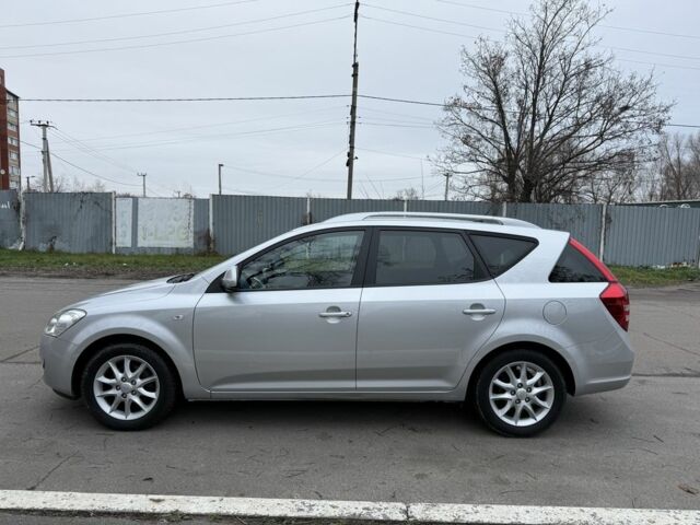 Серый Киа Сид, объемом двигателя 1.4 л и пробегом 143 тыс. км за 6500 $, фото 3 на Automoto.ua