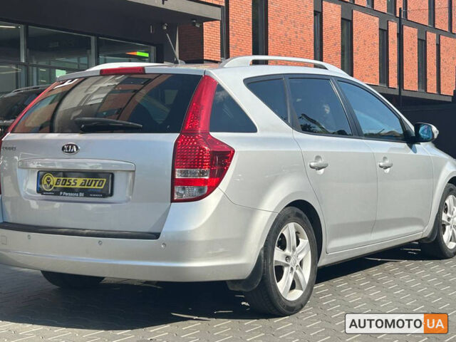 Серый Киа Сид, объемом двигателя 1.6 л и пробегом 164 тыс. км за 8200 $, фото 5 на Automoto.ua