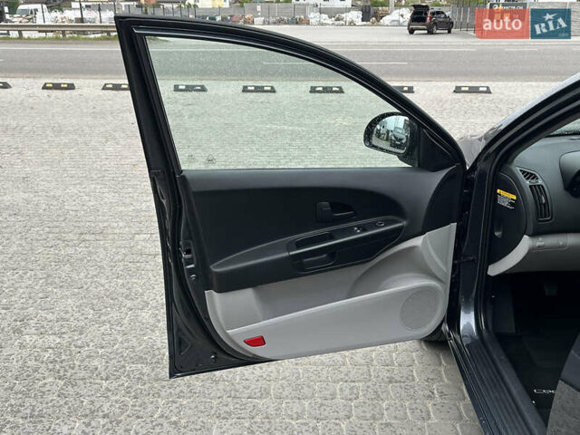 Серый Киа Сид, объемом двигателя 1.6 л и пробегом 128 тыс. км за 6999 $, фото 9 на Automoto.ua
