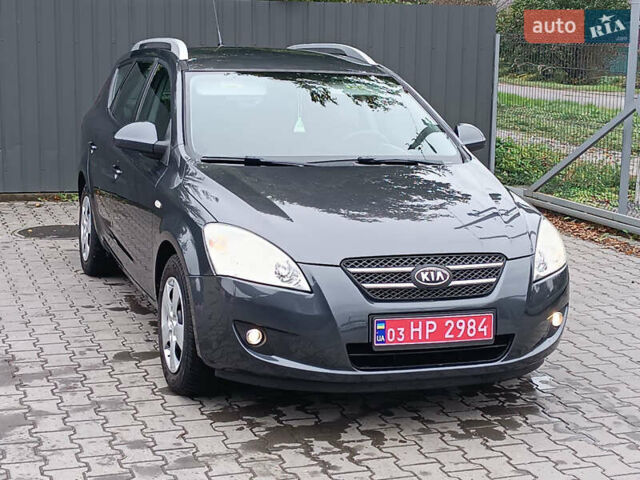 Серый Киа Сид, объемом двигателя 1.4 л и пробегом 161 тыс. км за 6299 $, фото 9 на Automoto.ua