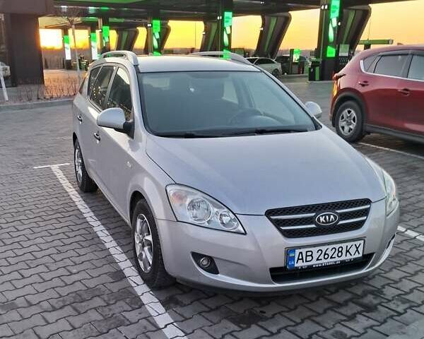 Серый Киа Сид, объемом двигателя 1.4 л и пробегом 204 тыс. км за 5950 $, фото 3 на Automoto.ua