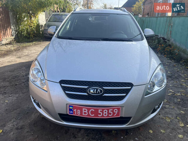 Кіа Сід 2009 у Ахтырке на Automoto.ua Сірий Кіа Сід, об'ємом двигуна 1.6 л та пробігом 226 тис. км за 6445 $, фото 4 на Automoto.ua