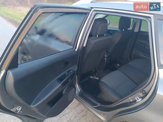 Серый Киа Сид, объемом двигателя 1.4 л и пробегом 227 тыс. км за 5800 $, фото 18 на Automoto.ua