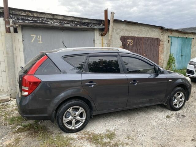 Сірий Кіа Сід, об'ємом двигуна 1.6 л та пробігом 249 тис. км за 5700 $, фото 7 на Automoto.ua