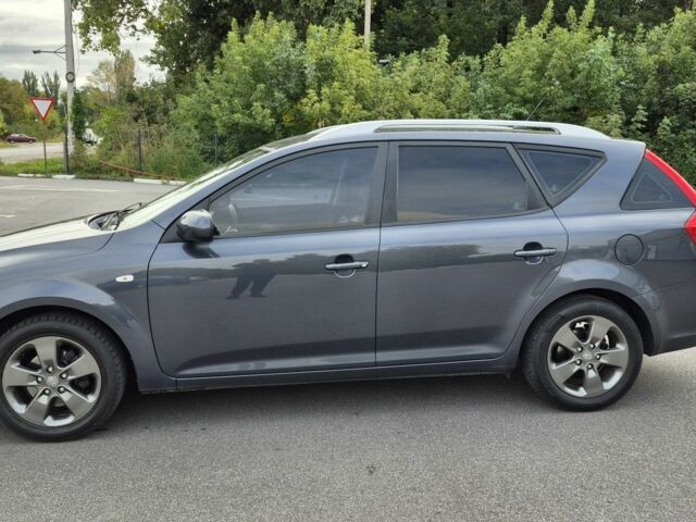 Киа Сид 2009 в Казатине на Automoto.ua Серый Киа Сид, объемом двигателя 1.4 л и пробегом 193 тыс. км за 5750 $, фото 1 на Automoto.ua