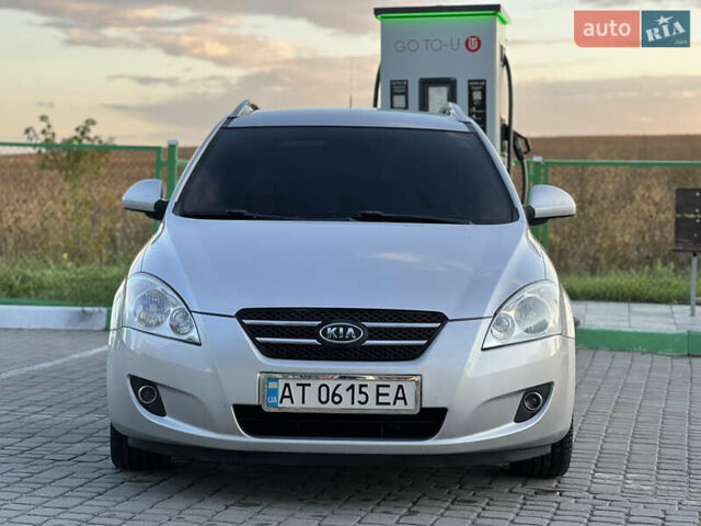 Серый Киа Сид, объемом двигателя 1.6 л и пробегом 263 тыс. км за 5850 $, фото 13 на Automoto.ua
