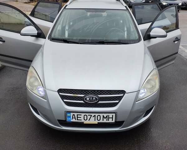 Сірий Кіа Сід, об'ємом двигуна 1.59 л та пробігом 157 тис. км за 6350 $, фото 1 на Automoto.ua