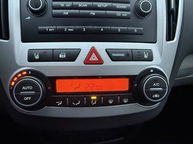 Серый Киа Сид, объемом двигателя 1.4 л и пробегом 143 тыс. км за 6500 $, фото 14 на Automoto.ua