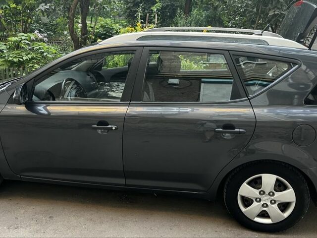 Сірий Кіа Сід, об'ємом двигуна 1.4 л та пробігом 237 тис. км за 5200 $, фото 4 на Automoto.ua