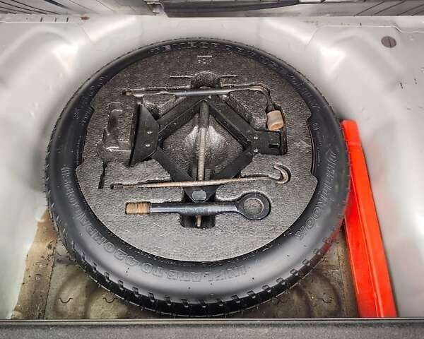 Сірий Кіа Сід, об'ємом двигуна 1.58 л та пробігом 240 тис. км за 6850 $, фото 23 на Automoto.ua