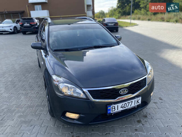 Серый Киа Сид, объемом двигателя 1.6 л и пробегом 259 тыс. км за 5700 $, фото 22 на Automoto.ua
